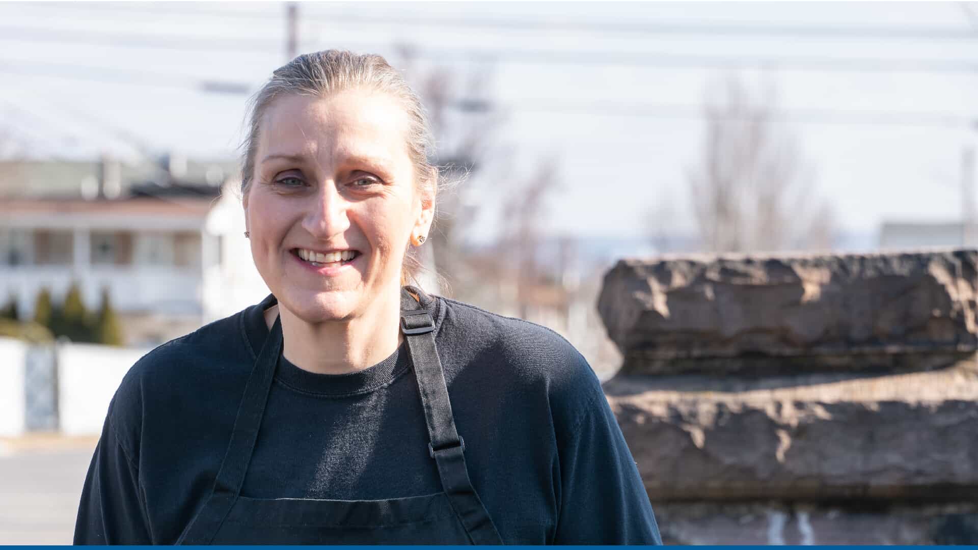 Hiring Now: Dietary Aides & Food Service Workers